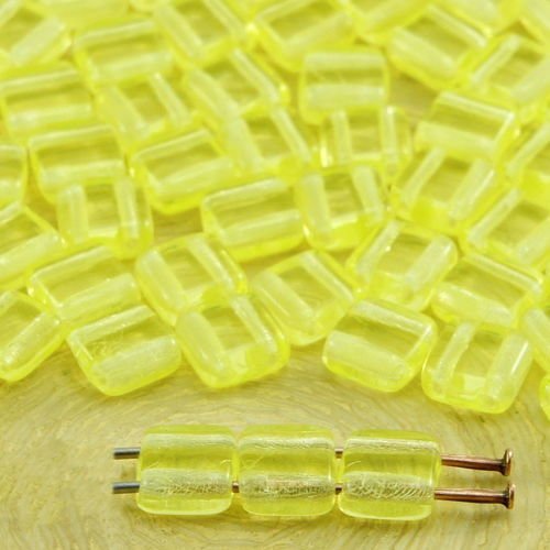 40pcs cristal jaune citron citrine tuile plate carrée 2 deux trou de verre tchèque perles de 6mm sku-33509