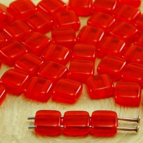 40pcs cristal corail rouge tuile plate carrée 2 deux trou de verre tchèque perles de 6mm 2 sku-33515