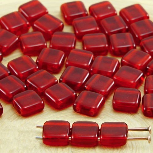 40pcs cristal de rubis rouge tuile plate carrée 2 deux trou de verre tchèque perles de 6mm 3 sku-33521