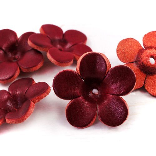 2pcs rouge exclusive véritable cuir couleur fleur charme pendentif boucle d'oreille de bijoux de l'o sku-40412