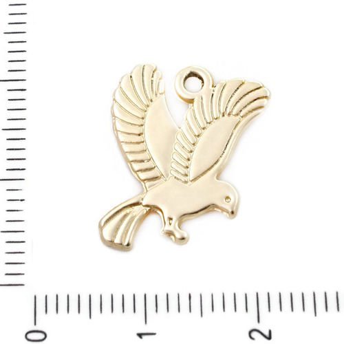 4pcs métallique mat gold eagle hawk oiseau animal des deux côtés pendentifs charms tchèque métal con sku-39561