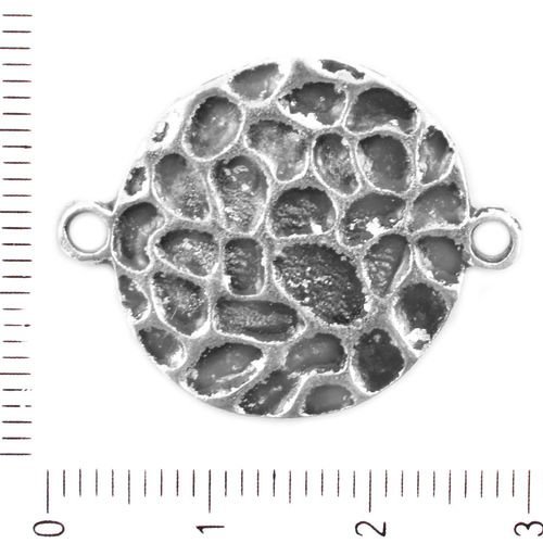 4pcs antique ton argent plat rond sculpté de pièce de monnaie de deux 2 trous connecteur charmes tch sku-41693
