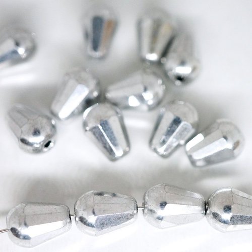 12pcs en métal argenté à facettes firepolished larme de poire de verre tchèque perles de 8mm x 6mm sku-42701