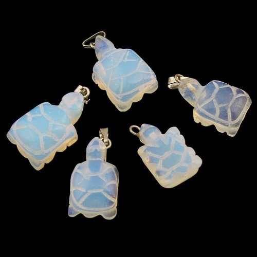 2pcs blanc laiteux cristal de platine en argent tortue de mer d'opale opalite pierre naturelle pende sku-42362