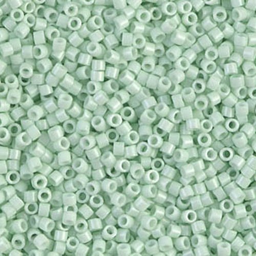 5g opaque un peu de menthe delica 11/0 verre vert japonais en perles de rocaille miyuki db-1496 cyli sku-110506