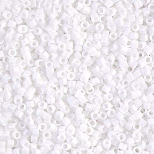 5g opaque à la craie blanche delica 11/0 de verre japonaises miyuki perles de rocaille db-0200 cylin sku-110588