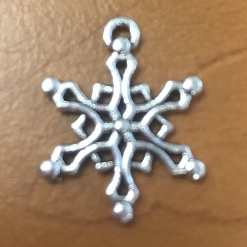 4pcs couleur argent antique flocon de neige de noël pendentifs charms tchèque métal conclusions 19mm sku-41451
