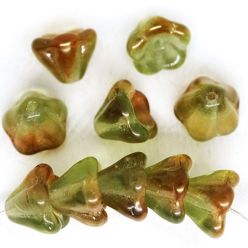 16pcs cristal de tourmaline verte claire de la moitié de l'or l'éclat de bell perles de bouchons de  sku-248794