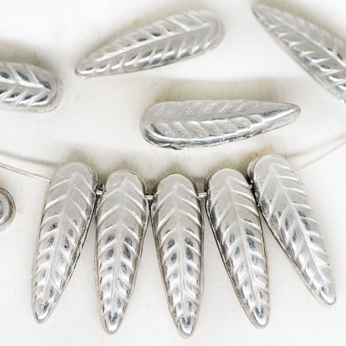 14pcs metallic silver-labrador plein sculpté de feuilles de la fleur plume d'aile d'oiseau tchèque p sku-249282