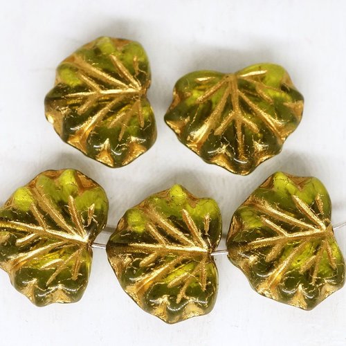 12pcs cristal vert olive d'or de lavage de la feuille d'érable à plat sculpté tchèque perles de verr sku-248942