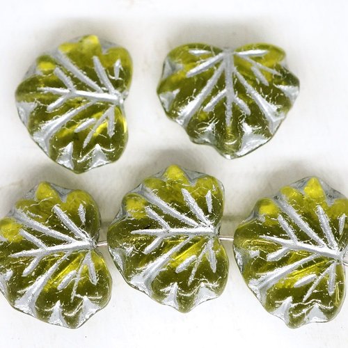 12pcs cristal d'olivine feu vert de l'argent de lavage de la feuille d'érable à plat sculpté tchèque sku-248953