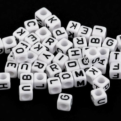 1bag ix noir-blanc perles de plastique cube 6mm avec des lettres d'autres sku-74889