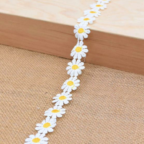0.5m 0.55yards white camomille daisy flower embroidered fabric ribbon patchwork décor de couture de  sku-923086