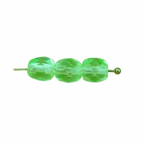 40pcs lumière du cristal péridot chrysolite vert clair ronde à facettes feu poli entretoise de verre sku-33282