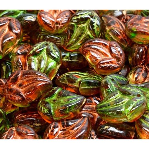 8pcs cristal vert patine de cuivre pressé bourgeon fleur perles verre tchèque 15mm x 10mm sku-942015