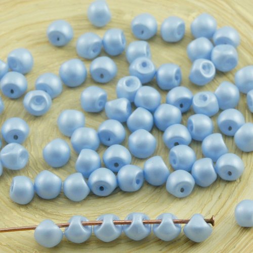 60pcs nacré bleu cotton candy le plus petit champignon bouton tchèque perles de verre 4 mm x 3 sku-31082