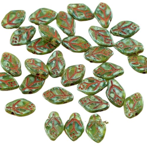 30pcs picasso verte en cristal tchèque verre sculpté de feuilles fleurs perles 7 mm x 12mm sku-27081