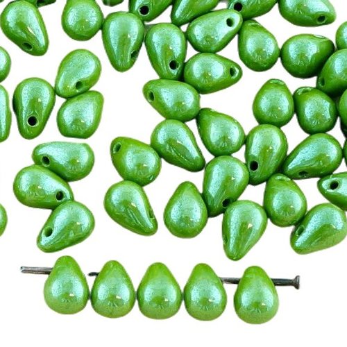 40pcs opaque de l'olivine vert olive l'éclat d'une larme petite verre tchèque perles 4 mm x 6 sku-35027