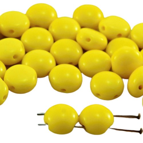 30pcs jaune opaque preciosa bonbons ronds en forme de dôme 2 deux trou la pièce tissage verre tchèqu sku-33585