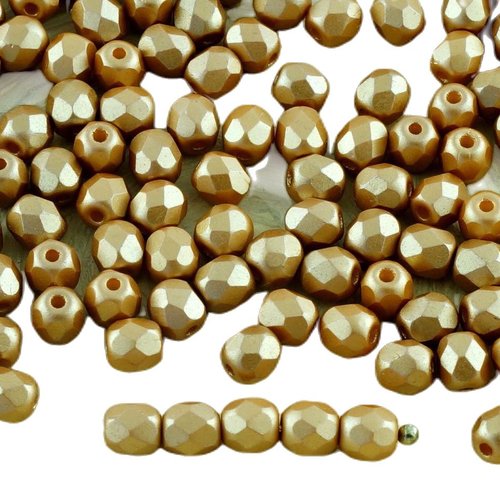 100pcs perles pastel amber gold verre tchèque ronde à facettes feu poli petites d'entretoise de 4mm sku-31549