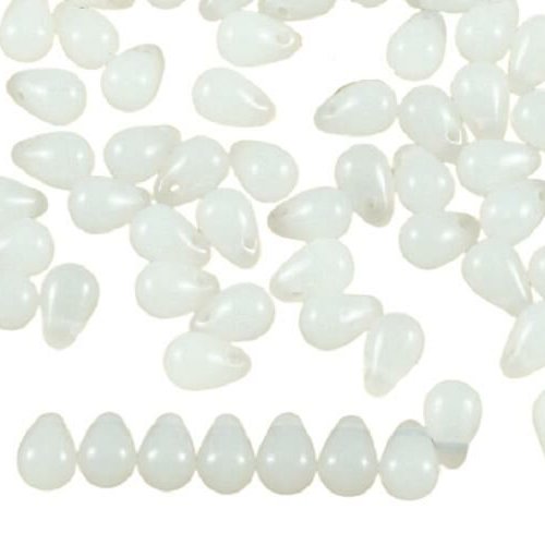 40pcs blanc albâtre opale larme petite de verre tchèque perles 4 mm x 6 sku-35631