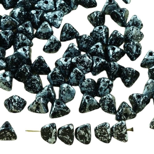 50pcs opaque jet de granit noir argent tweedy patine verre tchèque grand demi-pincée triangle entret sku-31274