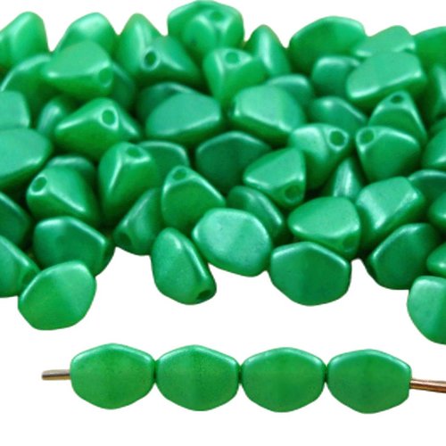 60pcs perles éclat de lumière verte pincée bicone à facettes entretoise tchèque verre 5mm sku-32075