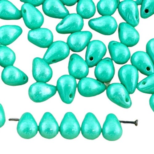 40pcs opaque turquoise green éclat d'une larme petite de verre tchèque perles 4 mm x 6 sku-35043