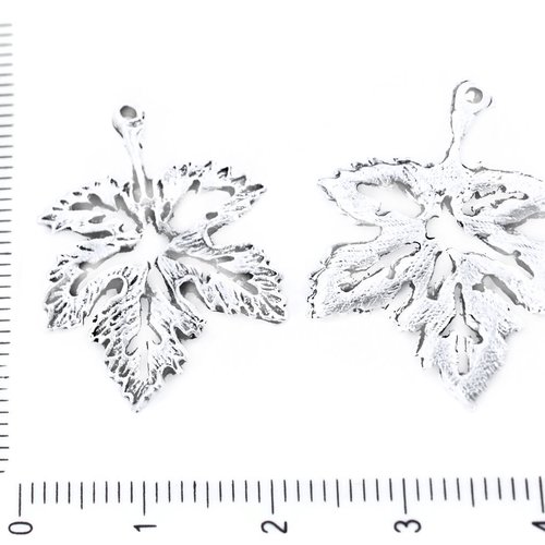 2pcs mat antique ton argent de feuille pendentifs charms tchèque métal conclusions 26mm x 20mm trou  sku-39230