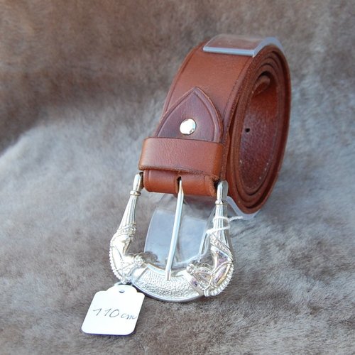 Ceinture en cuir collet végétal de buffle marron en 40 mm de large pour tour de taille entre 105 et 110 cm