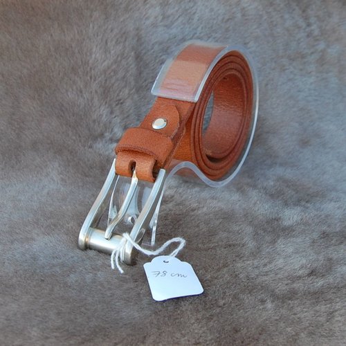 Ceinture cuir en 25 mm de large  marron clair-tour de taille entre 75 cm et 80 cm