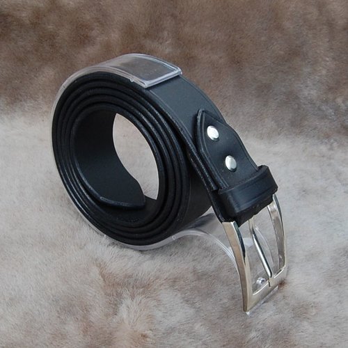 Ceinture en cuir faite en croupon de vachette noire en 35 mm de large