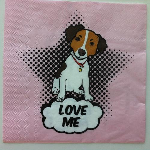 Serviette en papier motif chien jack russel "love me" sur fond rose 