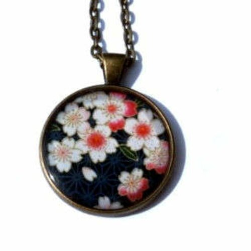 Collier sautoir sakura, petites fleurs, nature, japon,
