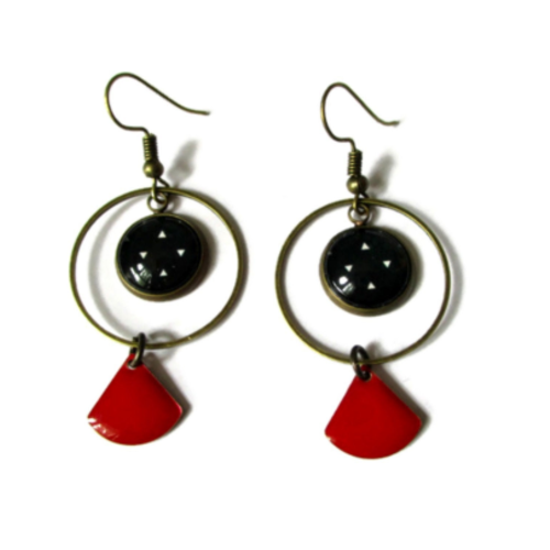 Boucles d'oreilles créoles, anneaux, motif triangles noirs et blancs, email rouge, 