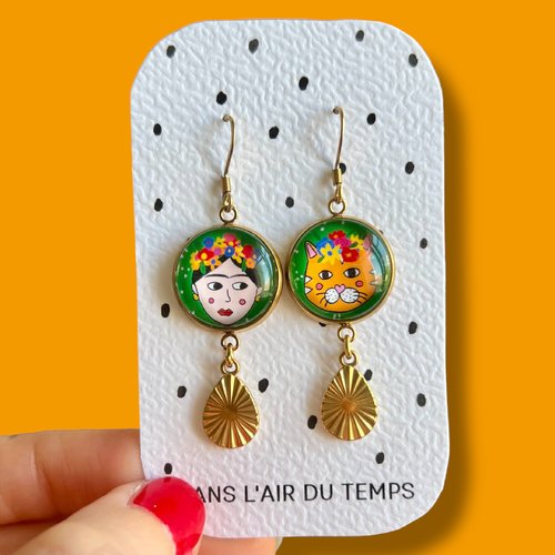 Boucles d'oreilles dépareillées frida kahlo et son chat