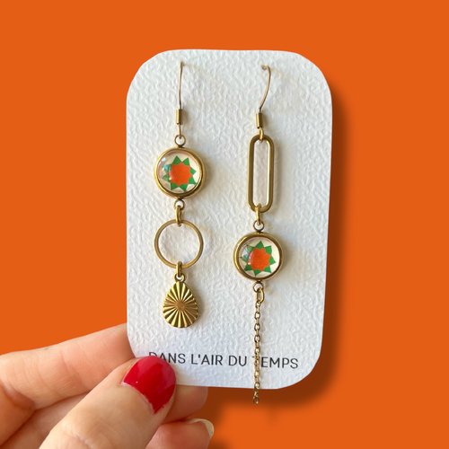Boucles d'oreilles asymétriques motif vert et orange, anneaux, été, motif ethnique, boho
