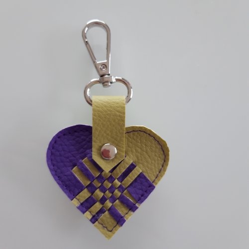 Porte-clés coeur tressé en simili vert et violet modèle ar'lequine