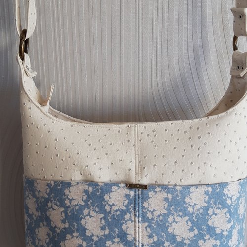 Sac ?� main en simili autruche ?�cru et tissu patchwork bleu, ?�cru, port?� ?�paule mod?�s chrisw 