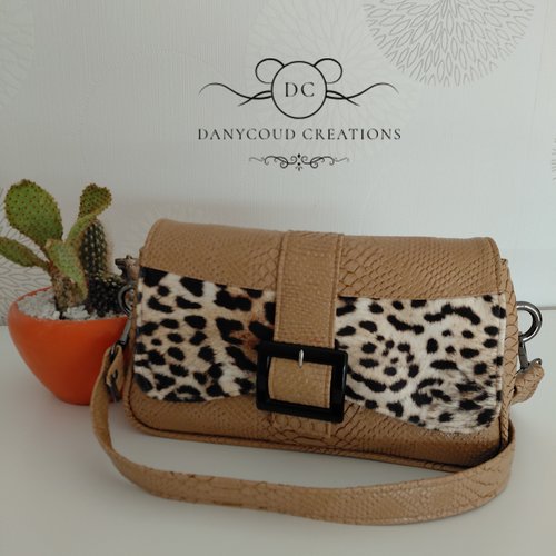 Sac bandoulière en simili comodo et velours léopard, modèle juanita de shamballa bags designs
