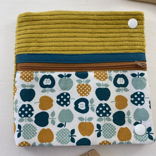Pochette porte barrettes et elastiques