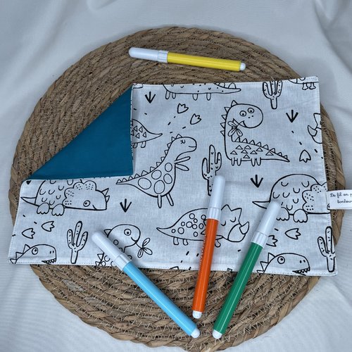 Feuilles de coloriage lavable dinosaure
