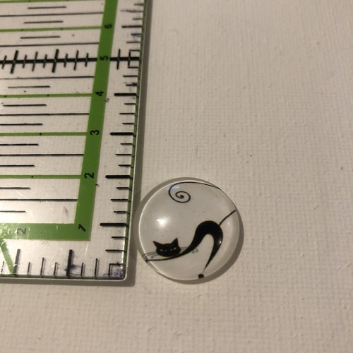 Cabochon en résine à motifs