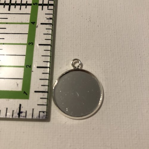 Support pour cabochon en métal