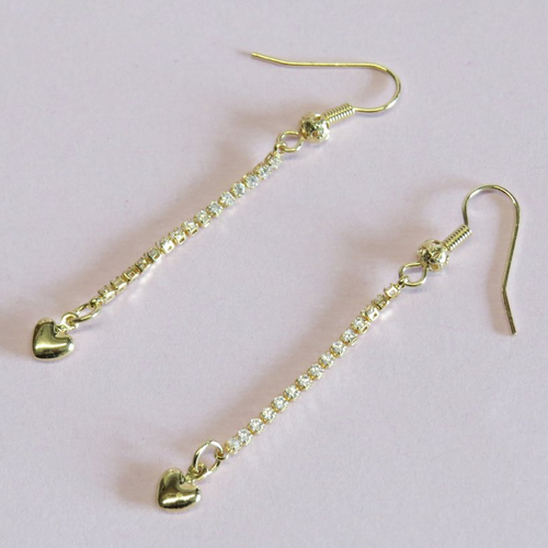 Boucle d'oreille crochet plaqué or et chaîne plaqué or et zircon.