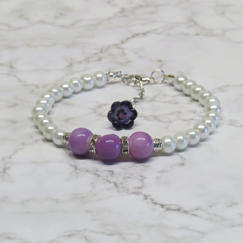 Bracelet perle de verre lilas vernis et strass cristal.