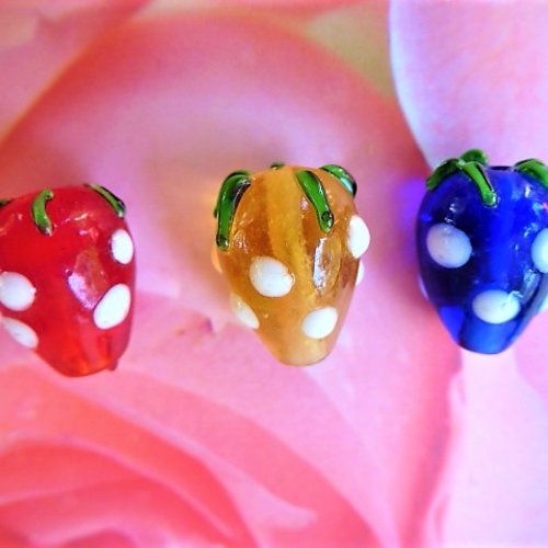 3 perles fraises en verre lampwork 16 mm couleurs multiples