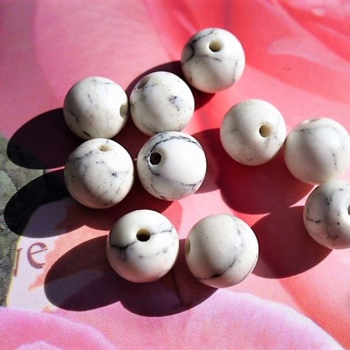 10 perles blanches marbrées gris 8 mm en howlite