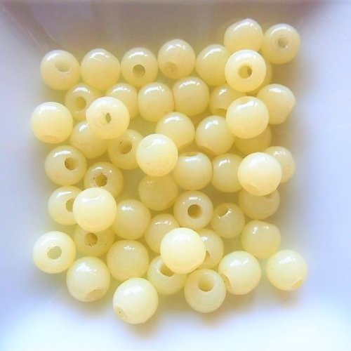 50 perles rondes 6 mm en verre de briare couleur tilleul