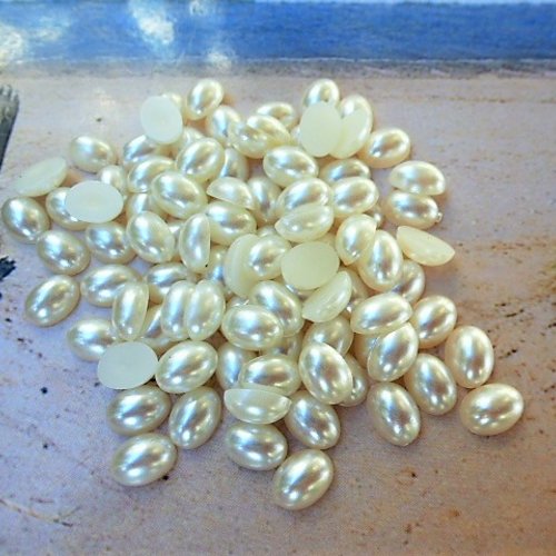 22 cabochons ovales 8 x 6 cm nacrés blanc ivoire en acrylique